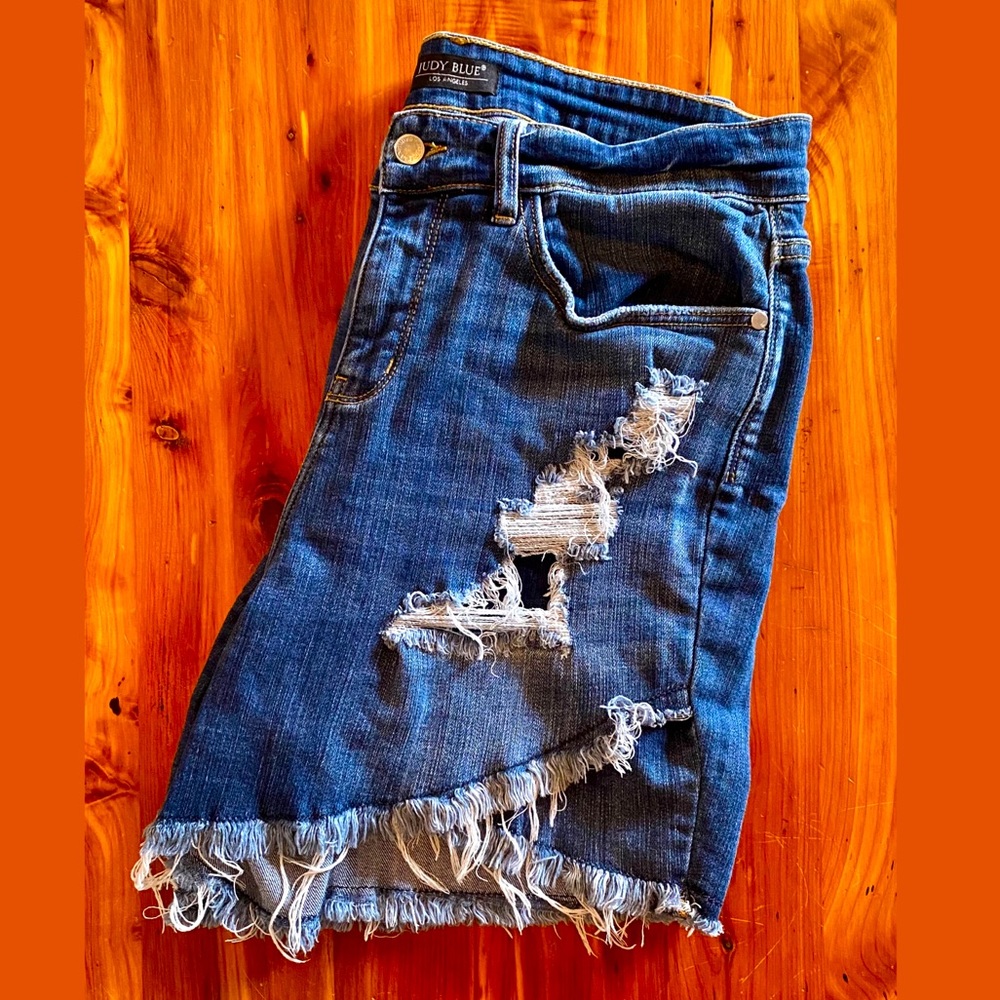 Judy Blue Tulip Hem Shorts